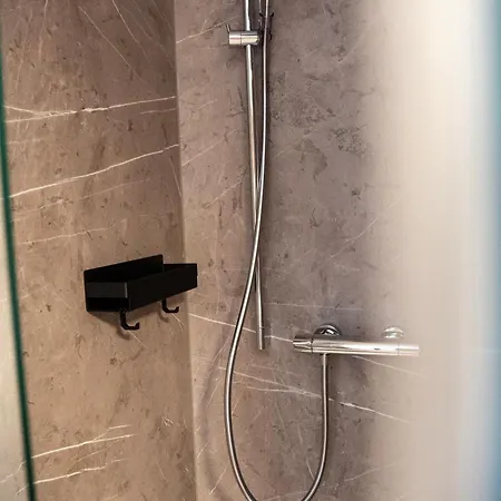 Berghaus Schaefer بيت ضيافة