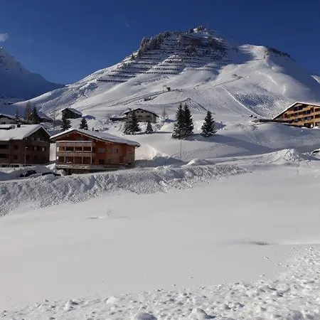 بيت ضيافة Berghaus Schaefer 3*